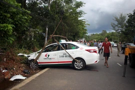 Hiện trường vụ tai nạn. (Ảnh: Đỗ Trưởng/TTXVN)