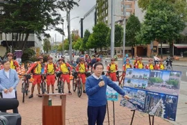 Thị trưởng của thủ đô Seoul Park Won-soon thuyết trình về kế hoạch CRT trong chuyến thăm Colombia. (Nguồn: Yonhap)