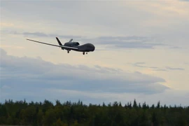 Máy bay không người lái RQ-4 Global Hawk của Không lực Mỹ ở căn cứ không quân Eielson, Alaska (Mỹ) ngày 16/8/2018. (Ảnh: AFP/TTXVN)