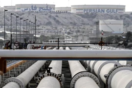 Cơ sở khai thác dầu của Iran trên đảo Khark. (Ảnh: AFP/ TTXVN)