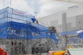 Công an TP. HCM điều tra nguyên nhân vụ sập giàn giáo làm 3 người chết