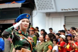 [Photo] Cận cảnh khối nữ Quân y, Dân quân xinh đẹp trong lễ diễu binh