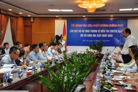 Tổ công tác của Thủ tướng Chính phủ làm việc với Bộ Công Thương. (Ảnh: Đức Duy/Vietnam+)