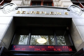 Chờ tin Hy Lạp, chứng khoán châu Âu đồng loạt đi xuống