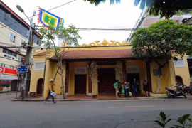 Đền Bạch Mã là một trong tứ trấn của Thăng Long - Hà Nội, hiện đang tọa lạc trên địa bàn phường Hàng Buồm, quận Hoàn Kiếm (Hà Nội). (Ảnh: Thanh Tùng/TTXVN)