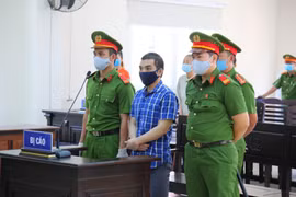 Bị cáo Trương Dương tại phiên tòa sáng ngày 21/4/2020. (Ảnh: Nguyễn Văn Việt/TTXVN)