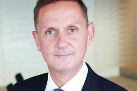 Tổng kiểm soát Ban pháp chế chính phủ Anh, ông Jonathan Jones, đã từ chức. (Nguồn: FT)