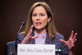 Tân Thẩm phán Tòa án Tối cao Mỹ Amy Coney Barrett. (Ảnh: AFP/TTXVN)