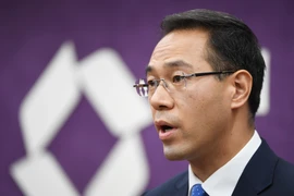 Người phát ngôn Bộ Thương mại Trung Quốc Cao Phong phát biểu tại một cuộc họp báo ở Bắc Kinh. (Ảnh: AFP/TTXVN)
