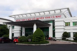 Bệnh viện Y học cổ truyền Cà Mau nói về việc 'trùm mền' thiết bị y tế