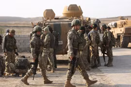 Binh sỹ Thổ Nhĩ Kỳ trong chiến dịch quân sự tại Ras al-Ain, miền Đông Bắc Syria, ngày 28/10/2019. (Ảnh: AFP/TTXVN) 