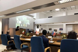 Chủ tịch Ủy ban ACR, Đại sứ Nguyễn Thị Bích Huệ phát biểu tại Học viện Đào tạo Lực lượng Chấp pháp Liên ngành Italy. (Ảnh: Ngự Bình/Vietnam+)