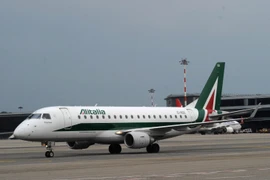 Máy bay của hãng hàng không Alitalia. (Nguồn: The Sun)