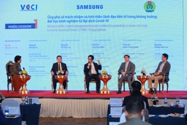 Phiên thảo luận tại Diễn đàn Đa phương “Ứng phó có trách nhiệm trong quản trị khủng hoảng: Chia sẻ kinh nghiệm từ đại dịch COVID-19.” (Nguồn: Samsung)