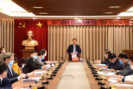 Bí thư Thành ủy Hà Nội Vương Đình Huệ phát biểu. (Ảnh: Văn Điệp/TTXVN)
