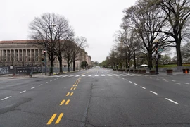 Cảnh vắng vẻ trên đường phố tại Washington D.C., Mỹ ngày 23/3/2020, trong bối cảnh dịch COVID-19 lan rộng. (Ảnh: THX/TTXVN)