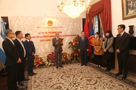 Quang cảnh lễ kỷ niệm Quốc khánh 2/9 tại trụ sở Đại sứ quán Việt Nam ở Argentina. (Ảnh: Hoài Nam/TTXVN)