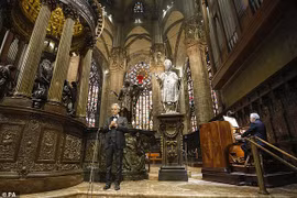 Danh ca giọng tenor nổi tiếng thế giới người Italy Andrea Bocelli. (Nguồn: consequenceofsound.net)