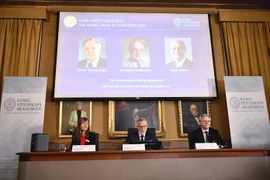 Lễ công bố giải Nobel Hóa học 2019 tại Viện Khoa học Hoàng gia Thụy Điển ở Stockholm ngày 9/10/2019. (Ảnh: AFP/TTXVN)