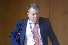 Trưởng đoàn đàm phán Brexit của Anh David Frost rời một cuộc họp ở London ngày 9/10/2020. (Ảnh: AFP/TTXVN)