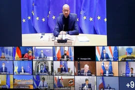 Chủ tịch Hội đồng châu Âu Charles Michel (trên) chủ trì Hội nghị trực tuyến Hội đồng châu Âu tại Brussels, Bỉ ngày 29/10/2020. (Ảnh: AFP/TTXVN)