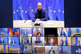 Chủ tịch Hội đồng châu Âu Charles Michel (trên) chủ trì Hội nghị trực tuyến Hội đồng châu Âu tại Brussels, Bỉ ngày 29/10/2020. (Ảnh: AFP/TTXVN)