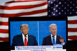 Đương kim Tổng thống Mỹ Donald Trump (trái) và ứng viên Tổng thống của đảng Dân chủ Joe Biden. (Ảnh: THX/TTXVN)