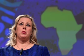 Ủy viên châu Âu phụ trách về hợp tác quốc tế Jutta Urpilainen tại cuộc họp báo ở Brussels, Bỉ. (Ảnh: AFP/TTXVN)