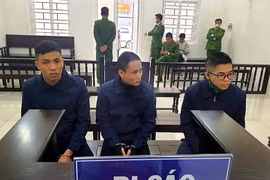 Các bị cáo tại phiên toà xét xử. (Nguồn: congly.vn)