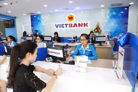Giao dịch tại Ngân hàng Việt Nam Thương tín. (Nguồn: Vietbank)