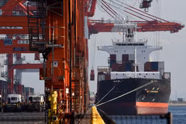 Cảng container ở Tokyo, Nhật Bản. (Ảnh: AFP/TTXVN)