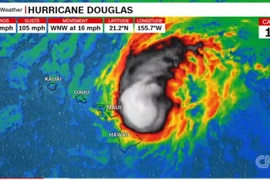 Bão Douglas sắp đổ bộ vào Hawaii. (Nguồn: CNN)