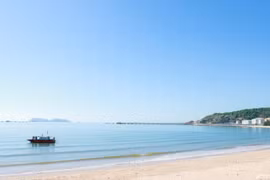 Bãi biển thuộc xã Nghi Thiết, huyện Nghi Lộc - nơi sẽ xây dựng Cảng nước sâu Cửa Lò. (Nguồn: baonghean.vn)