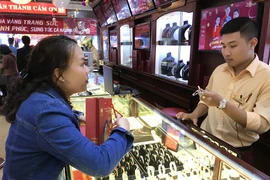 Một số doanh nghiệp trong nước tạm dừng giao dịch vàng đến ngày 15/4. (Ảnh: Đức Duy/Vietnam+)