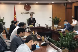 Bộ trưởng Trần Tuấn Anh chủ trì cuộc họp tìm giải pháp tháo gỡ khó khăn cho sản xuất, kinh doanh.(Ảnh: Đức Duy/Vietnam+)