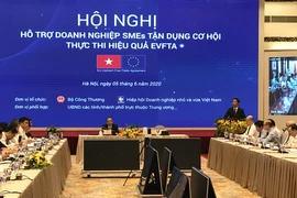 Bộ trưởng Trần Tuấn Anh chủ trì Hội nghị Hỗ trợ doanh nghiệp vừa và nhỏ tận dụng cơ hội thực thi hiệu quả EVFTA. (Ảnh: Vietnam+)
