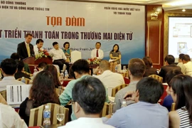 Hà Nội ứng dụng thương mại điện tử, đưa hàng Việt bay xa