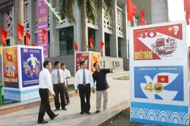 Trưng bày tư liệu về “Quảng Trị - Những dòng sông huyền thoại”