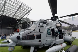 Máy bay trực thăng quân sự Airbus Caracal H225M. (Nguồn: AFP/TTXVN)