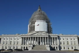Quang cảnh bên ngoài trụ sở Quốc hội Mỹ ở thủ đô Washington. (Nguồn: AFP/TTXVN)