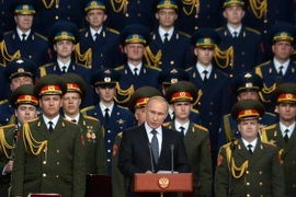 Tổng thống Nga Vladimir Putin Phát biểu tại lễ khai mạc Triển lãm vũ khí và quân sự quốc tế Army-2015. (Nguồn: AFP/TTXVN) 