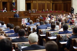 Toàn cảnh một phiên họp Quốc hội ở Kiev. (Nguồn: AFP/TTXVN)