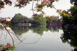 Nhiệt độ hai ngày cuối tuần ở Bắc Bộ và Trung Bộ giảm nhẹ