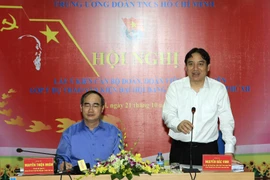 Bí thư thứ nhất Trung ương Đoàn Nguyễn Đắc Vinh phát biểu ý kiến. (Ảnh: Phạm Kiên/TTXVN)