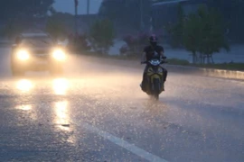 Bắc Bộ ảnh hưởng của vùng hội tụ gió lên đến mực 5.000m nên có mưa, có nơi mưa vừa, mưa to. (Ảnh: Duy Khương/TTXVN)