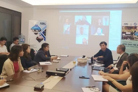 Các học viên trao đổi với chuyên gia. (Ảnh: BTC)