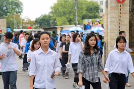 Thí sinh dự thi Tốt nghiệp Trung học phổ thông. (Ảnh: Minh Sơn/Vietnam+)