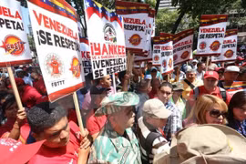 Hơn 1 triệu người Venezuela ký thông điệp phản đối Mỹ