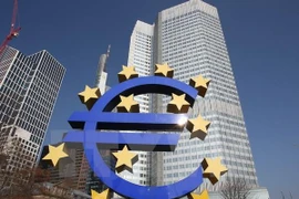 ECB nâng hạn mức trợ giúp khẩn cấp cho các ngân hàng Hy Lạp