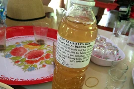 Món rượu vang cacao "made in Vietnam." (Ảnh: Xuân Mai/Vietnam+)